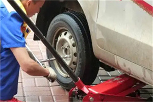 龙潭附近拖车24小时服务热线电话